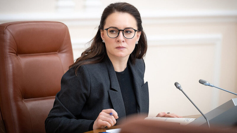 У районах Києва зі складною ситуацією працює півсотні мобільних кухонь – Свириденко