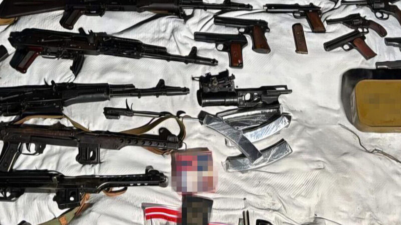 Розкрито угруповання, яке хотіло продати одну з найбільших партій “трофейної” зброї