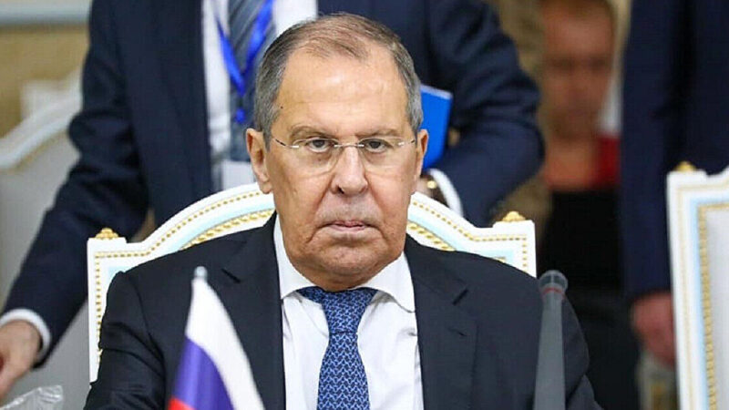 Лавров про ідею Макрона поговорити з Путіним: Гра на публіку