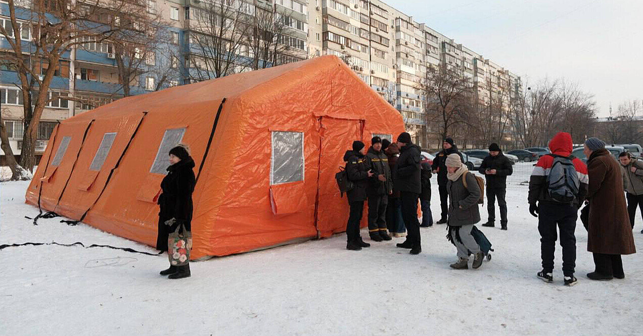 На лінію 112 можна повідомити про відсутність опалення, води та електрики – МВС