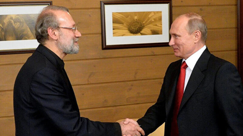 Секретар Радбезу Ірану екстрено прибув до Путіна на тлі підготовки США до ударів