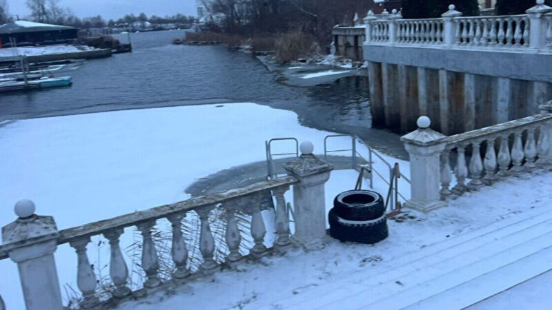 Самовільно зайняв землю біля Дніпра: екснардепу повідомили про підозру