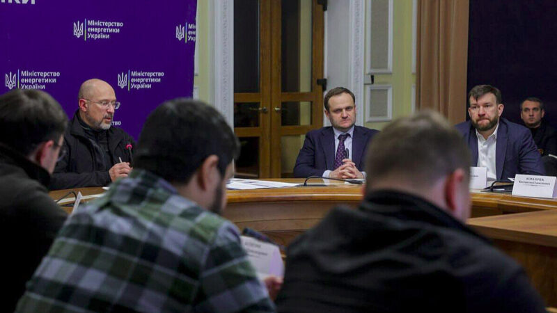 Шмигаль: Київ перейде до жорстких, але прогнозованих графіків відключень