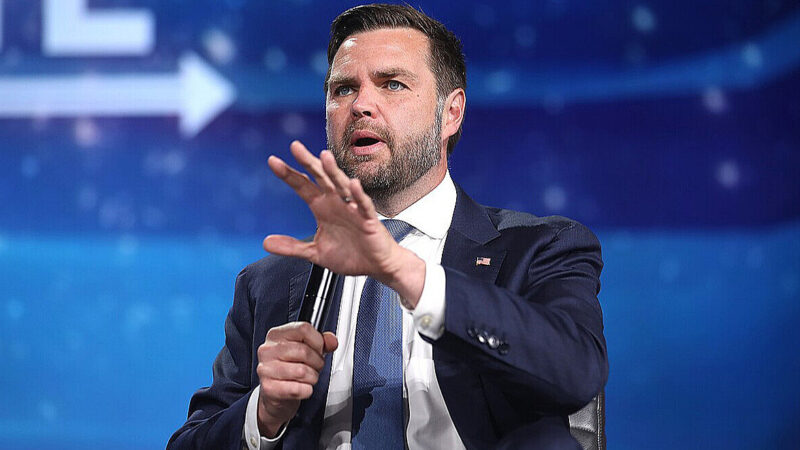 Венс стверджує, що затриманий США танкер вдавав з себе російський, щоб уникнути санкцій