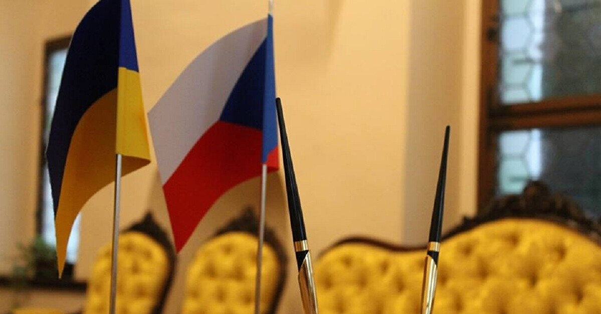 Глава МЗС Чехії не вважає доречними заяви посла України щодо спікера