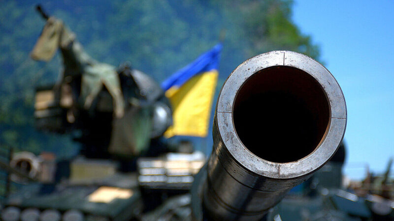 Україну не змусять вивести війська з Донбасу, ШІ-бульбашка лусне: прогноз FT на 2026 рік