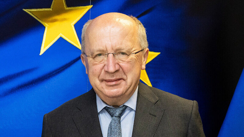 Єврокомісар закликав ЄС передати Україні більше ракет