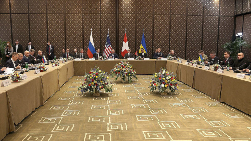 На переговорах між Україною та РФ військовим вдалося досягти прогресу – CNN