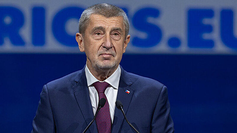 Бабіш вважає, що мир між Україною та РФ у 2022 році зірвав візит Джонсона