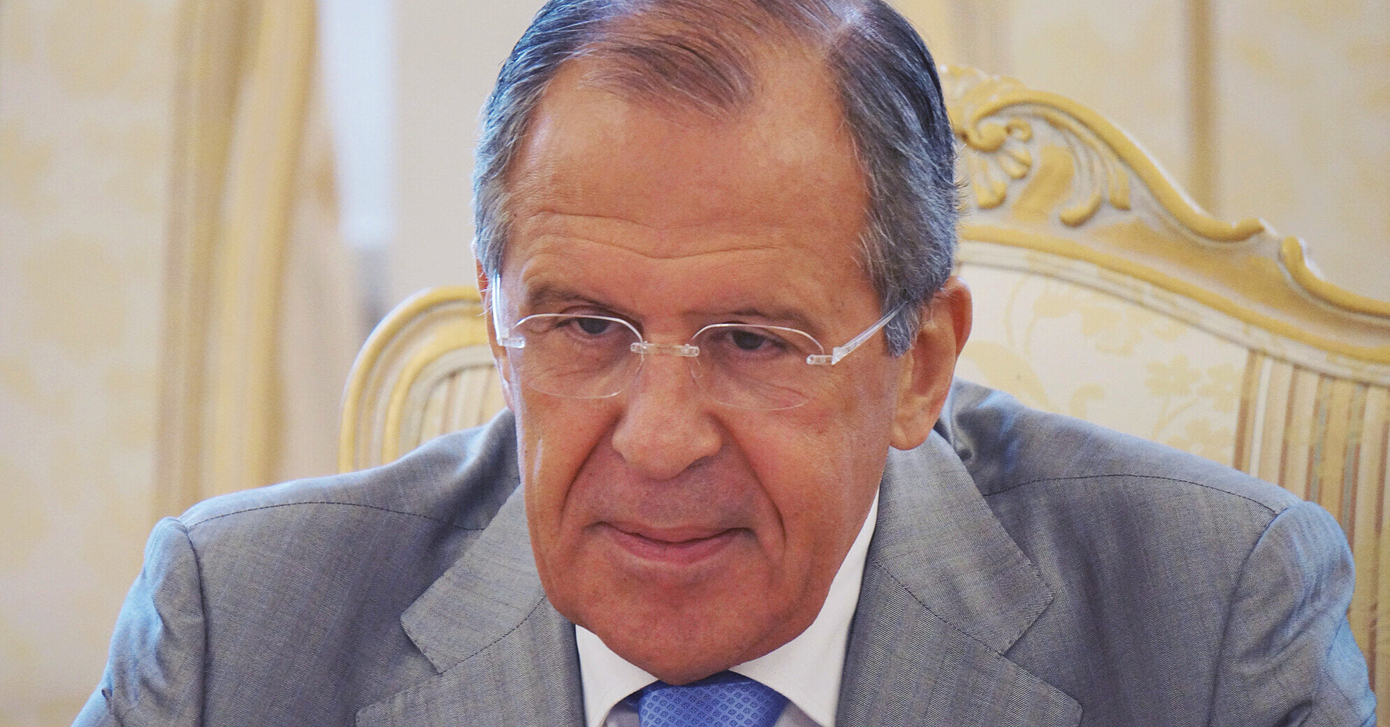 Лавров назвав “жалюгідними дипломатичними хитрощами” ідею Макрона зателефонувати Путіну