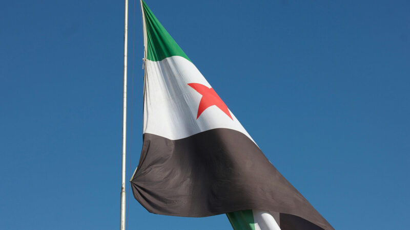 Урядові війська Сирії почали розгортання сил у курдських районах