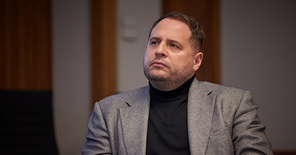 ЗМІ дізналися, що Єрмак зустрічається з радником Зеленського Камишиним