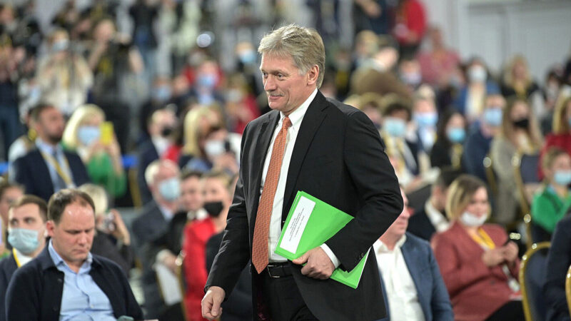 У Путіна підтвердили, що РФ може відновити розрахунки в доларах після війни в Україні