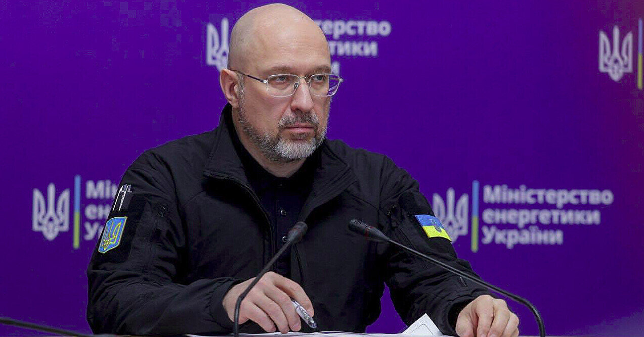 Шмигаль: у Києві збільшать кількість бригад, які працюють над поверненням світла