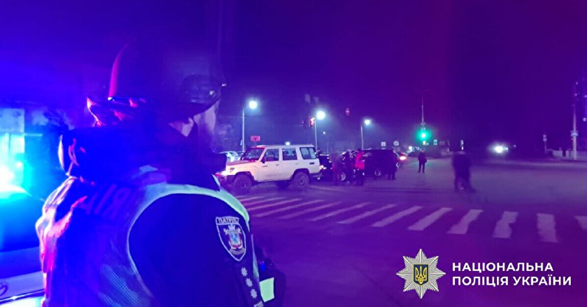 У Миколаєві стався вибух на території АЗС: поранено поліцейських