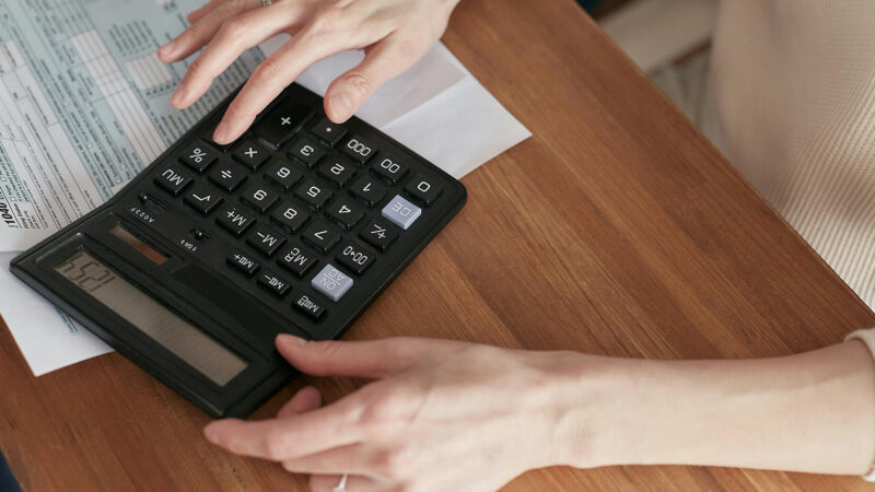 У Податковій службі спостерігають серед українців зростання активності декларування доходів