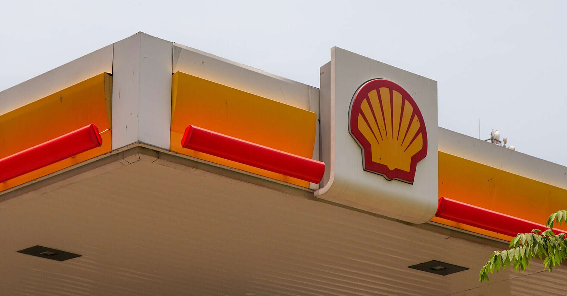 “Укрнафта” отримала колишні заправки Shell в суборенду: на яких умовах