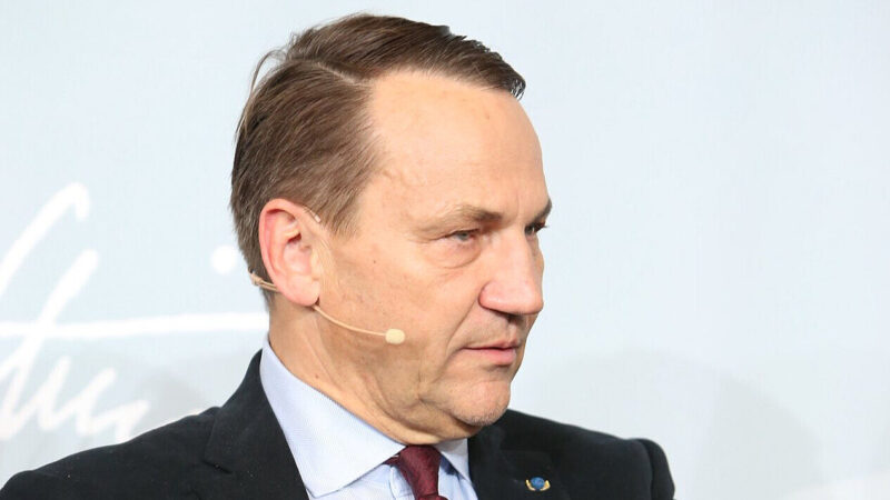 Сікорський у Сеймі закликав поляків бути готовими масштабної війни