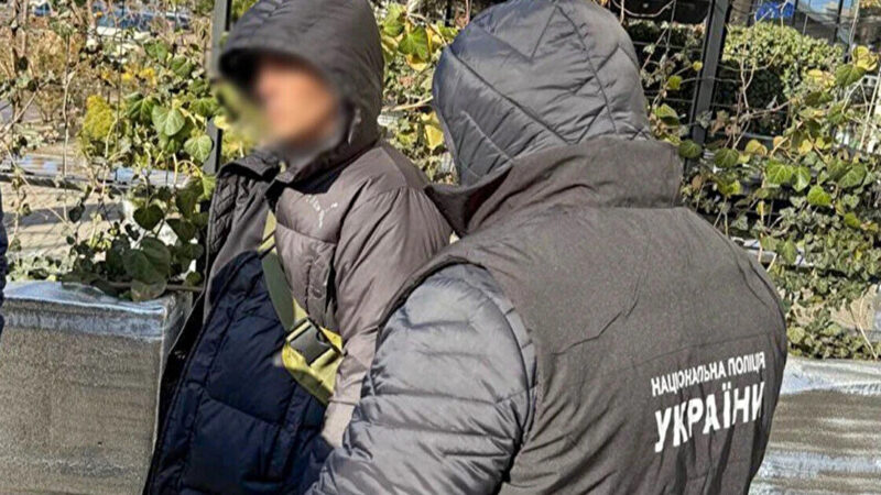 В Одесі Нацполіція затримала військовослужбовця ТЦК на вимаганні грошей