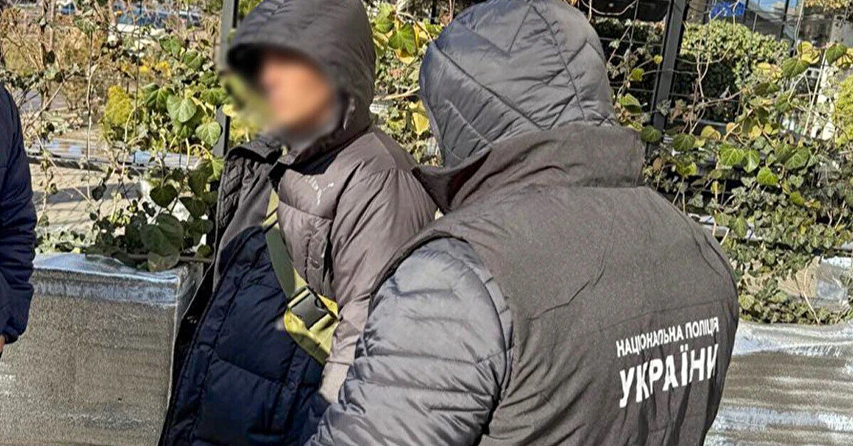 В Одесі Нацполіція затримала військовослужбовця ТЦК на вимаганні грошей