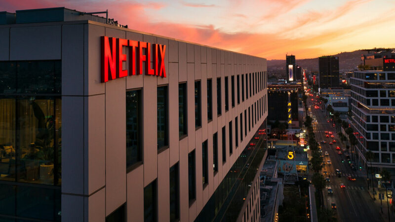 Paramount перебила ставку: Netflix відмовляється від купівлі Warner Bros.