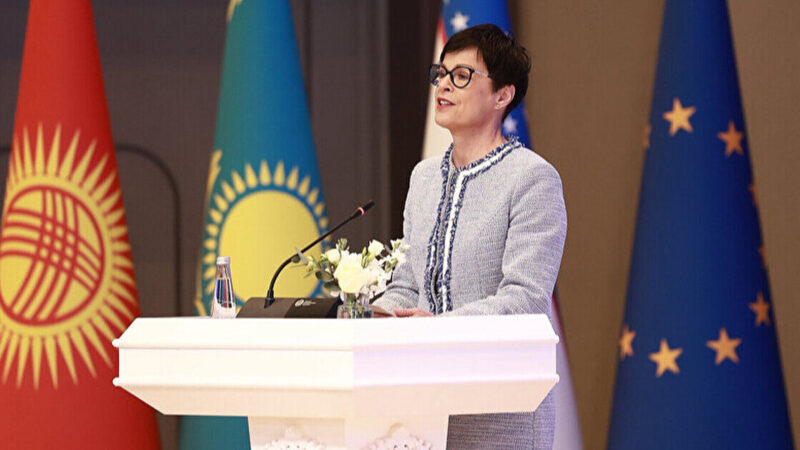 В Єврокомісії стурбовані, що Україна уповільнила реформи, але шанс наздогнати ще є