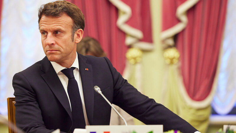 Макрон відреагував на рішення Трампа щодо 10-відсоткових глобальних мит