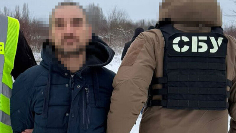 Правоохоронці викрили 7 ділків на підпільній торгівлі зброєю