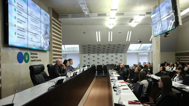 Податкова виявила 15 000 ресторанів з підозріло низькою виручкою