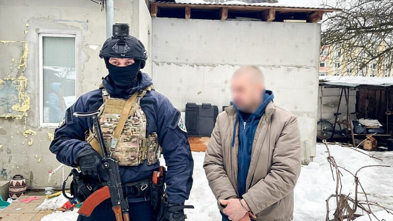 У Рівненській області дезертир втік з полігону та відкрив вогонь по спецназу – Нацполіція