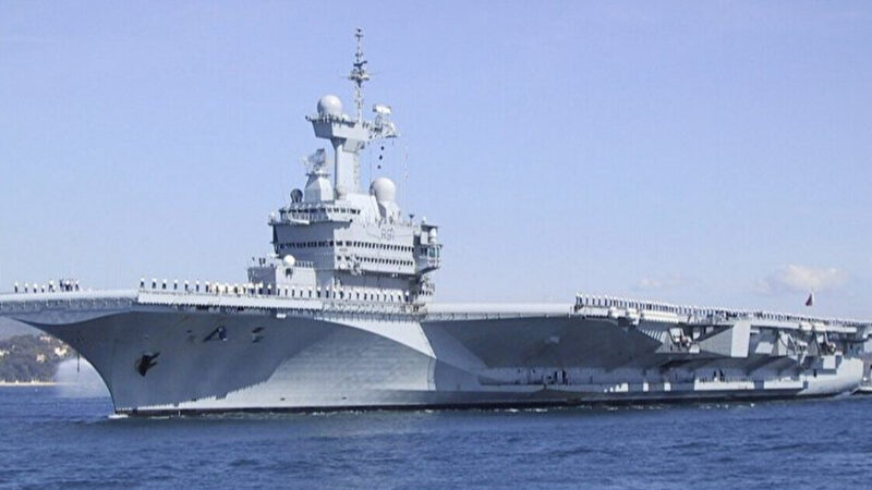 Авіаносець ВМС Франції переслідував російський дрон: військові відреагували