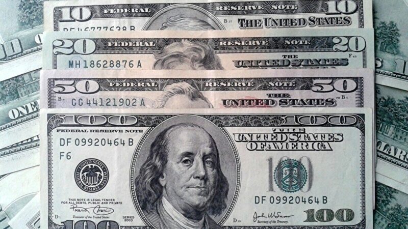 Курс валют НБУ на 3 лютого