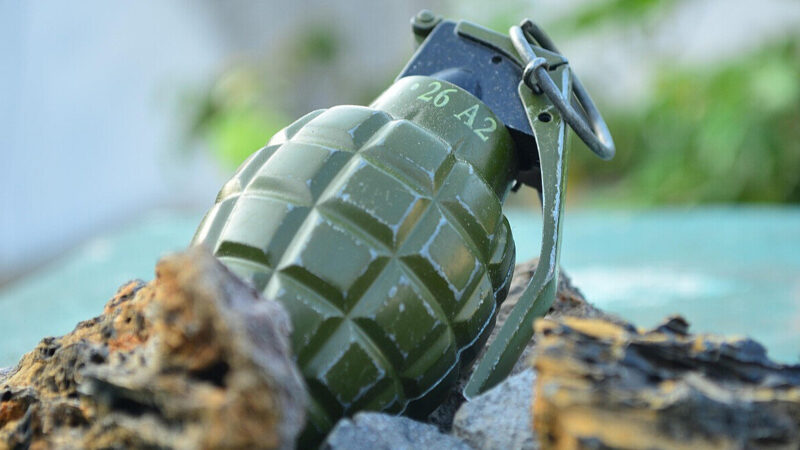 У Польщі евакуювали людей з КПП на кордоні з Україною через гранату в пасажира