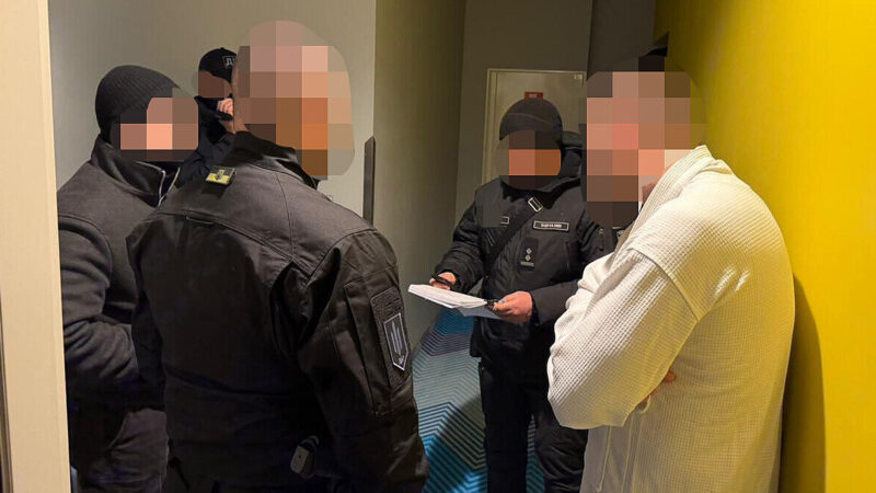 Бив та принижував військовозобов’язаних: офіцеру ТЦК на Київщині повідомили про підозру