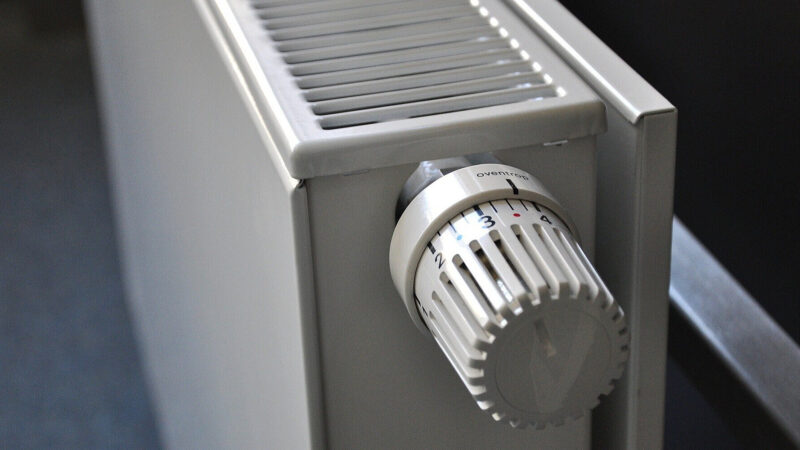 У Києві понад 1000 багатоповерхівок третій день поспіль без тепла