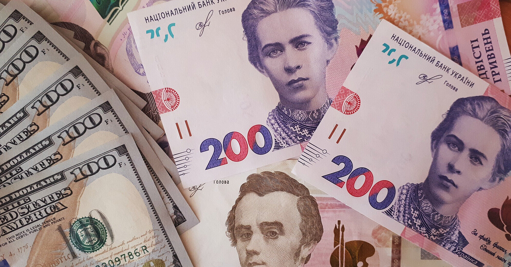 Як війна на Близькому Сході вдарить по українському валютному ринку