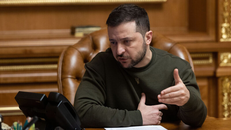 Зеленський обговорив з президентом ОАЕ захист від ударів Ірану