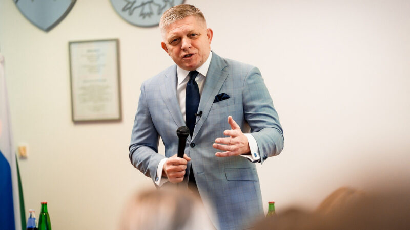 Фіцо хоче узгодити з ЄС позицію щодо “Дружби” для зустрічі із Зеленським