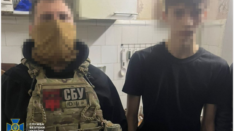 Коригував обстріли міста на замовлення батька–агента рф: підлітку з Дніпра загрожує довічне увʼязнення