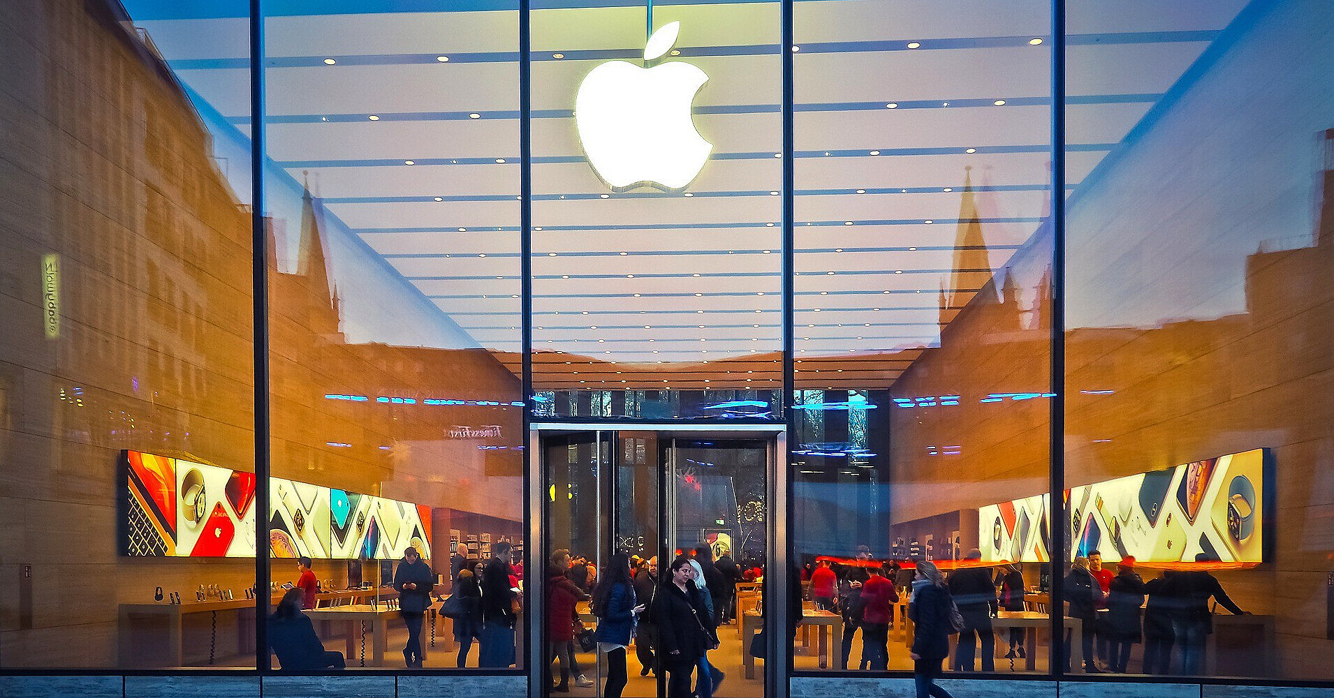 Apple оштрафували на 500 тисяч доларів за порушення санкцій проти РФ