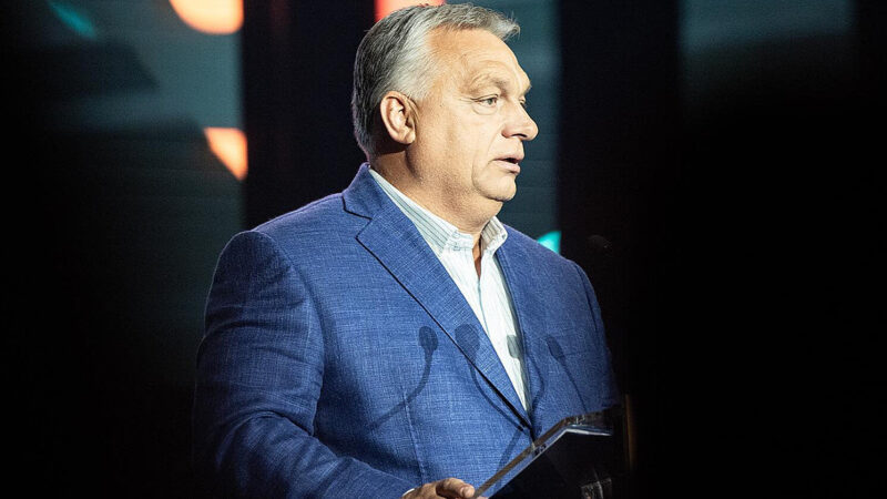 Орбан назвав європейців божевільними: Їм не вижити без нафти РФ