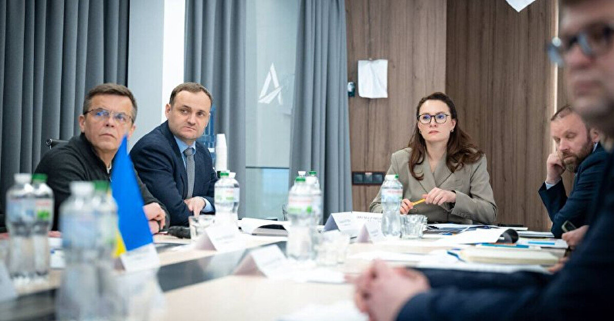 В уряді назвали дату завершення ремонтних робіт на дорогах