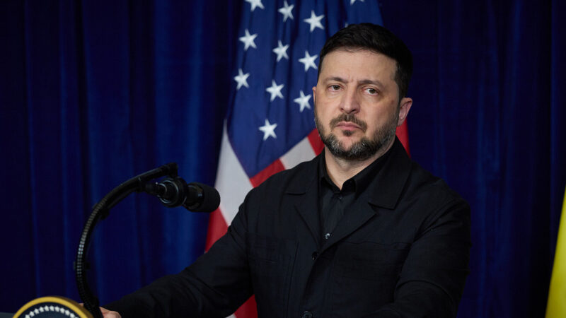 Зеленський прибув з візитом до Бухареста