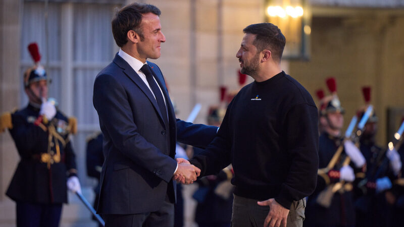 Зеленський прибув Єлисейського палацу для зустрічі з Макроном