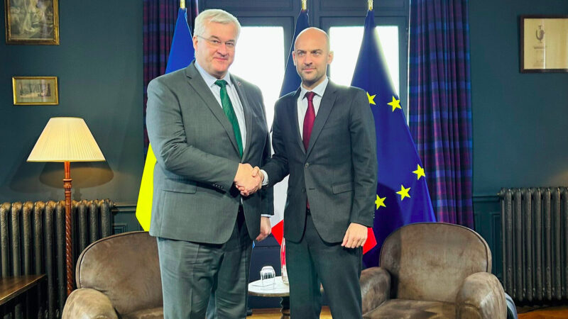 Сибига провів зустріч з головою МЗС Франції: що обговорили