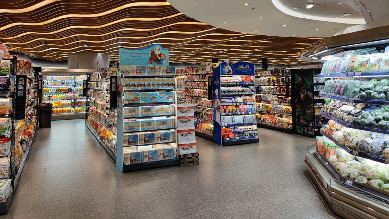 Молоко та м’ясо здорожчають? Як зміняться ціни до Великодня