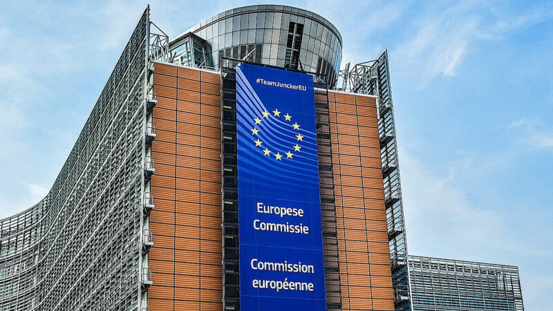 У Єврокомісії назвали дві умови для вступу України в ЄС