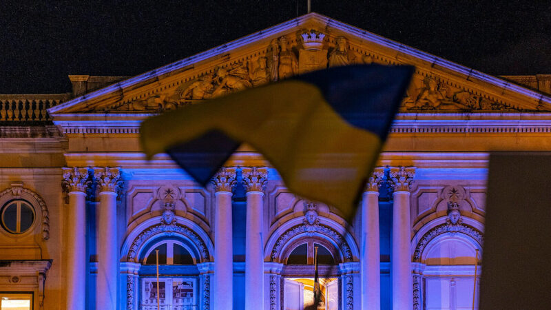 Скільки українців готові терпіти війну: оновлені дані за березень