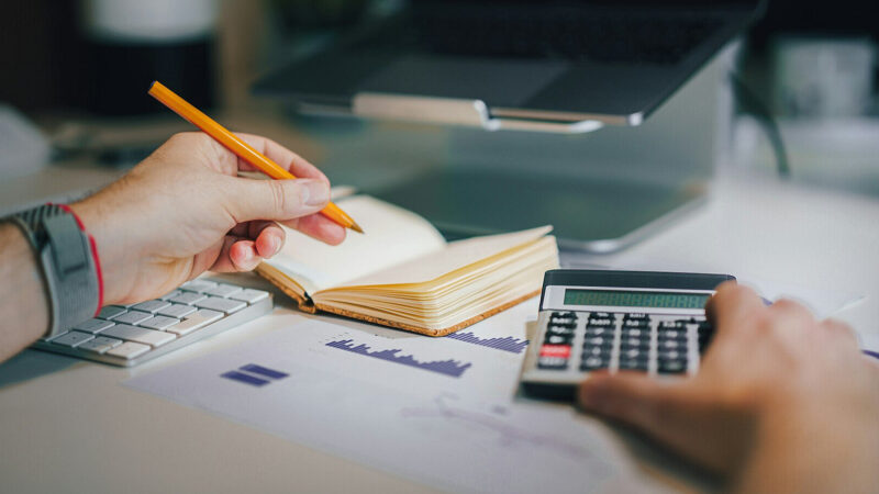 ПДВ для ФОПів, податок на посилки та платформи: оприлюднили текст законопроєкту