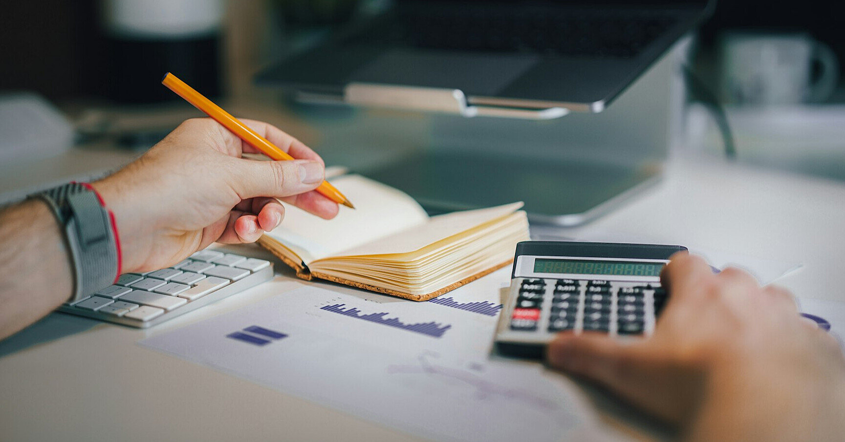 ПДВ для ФОПів, податок на посилки та платформи: оприлюднили текст законопроєкту